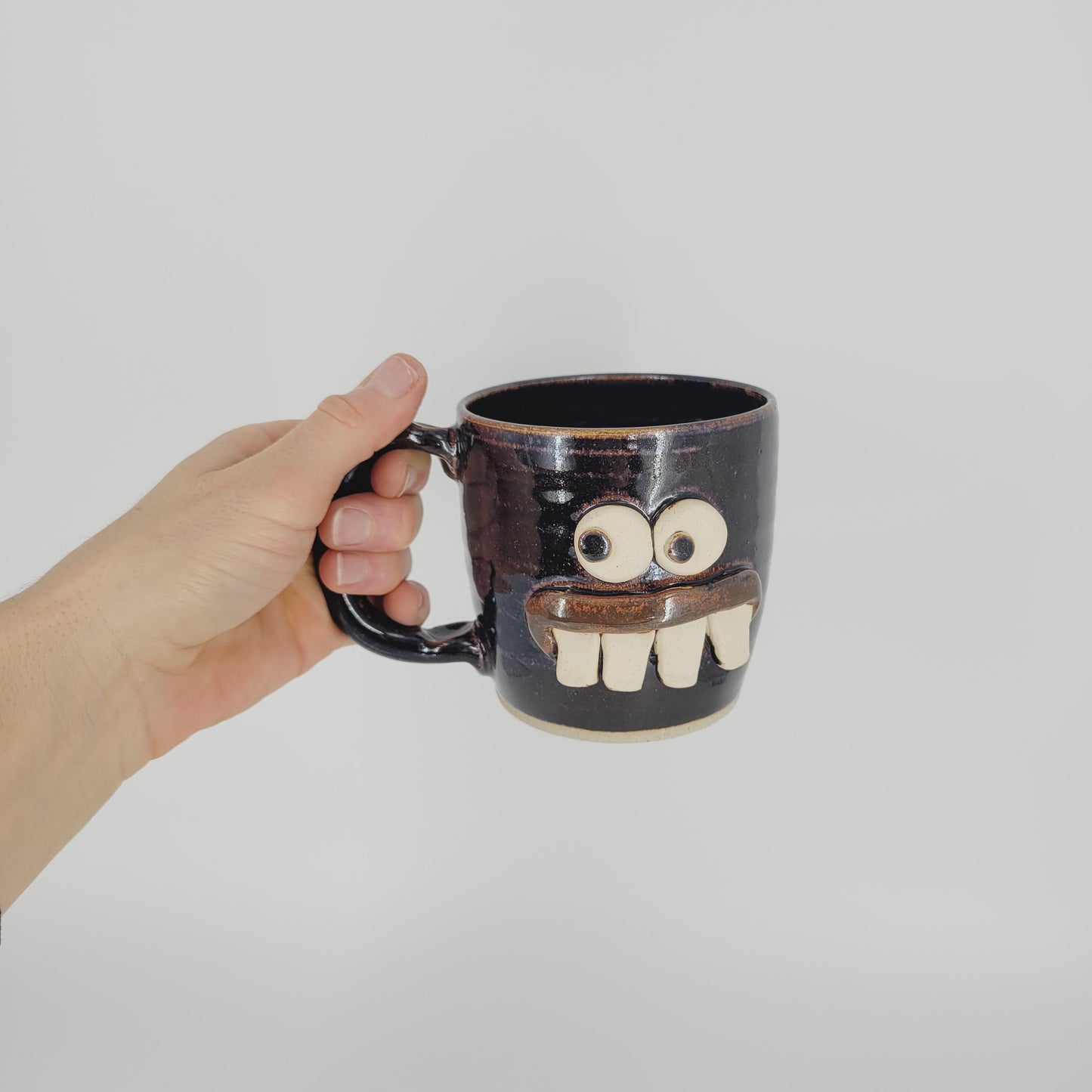 UG CHUG Face Mug | Stoneware Pottery Coffee Cup | Large | Chocolate Brown