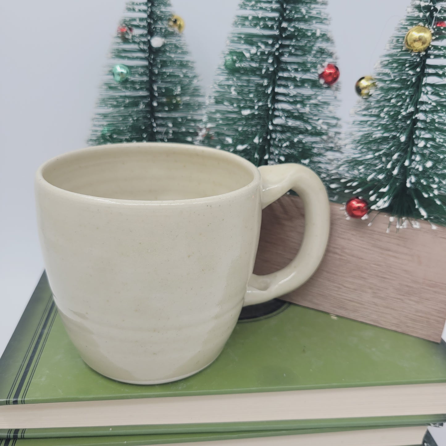 Chicken Coffee Cup | White | Funny Farm Barnyard Animal Mug | Rooster Collector Face Mug | Nelson Studio Ug Chug