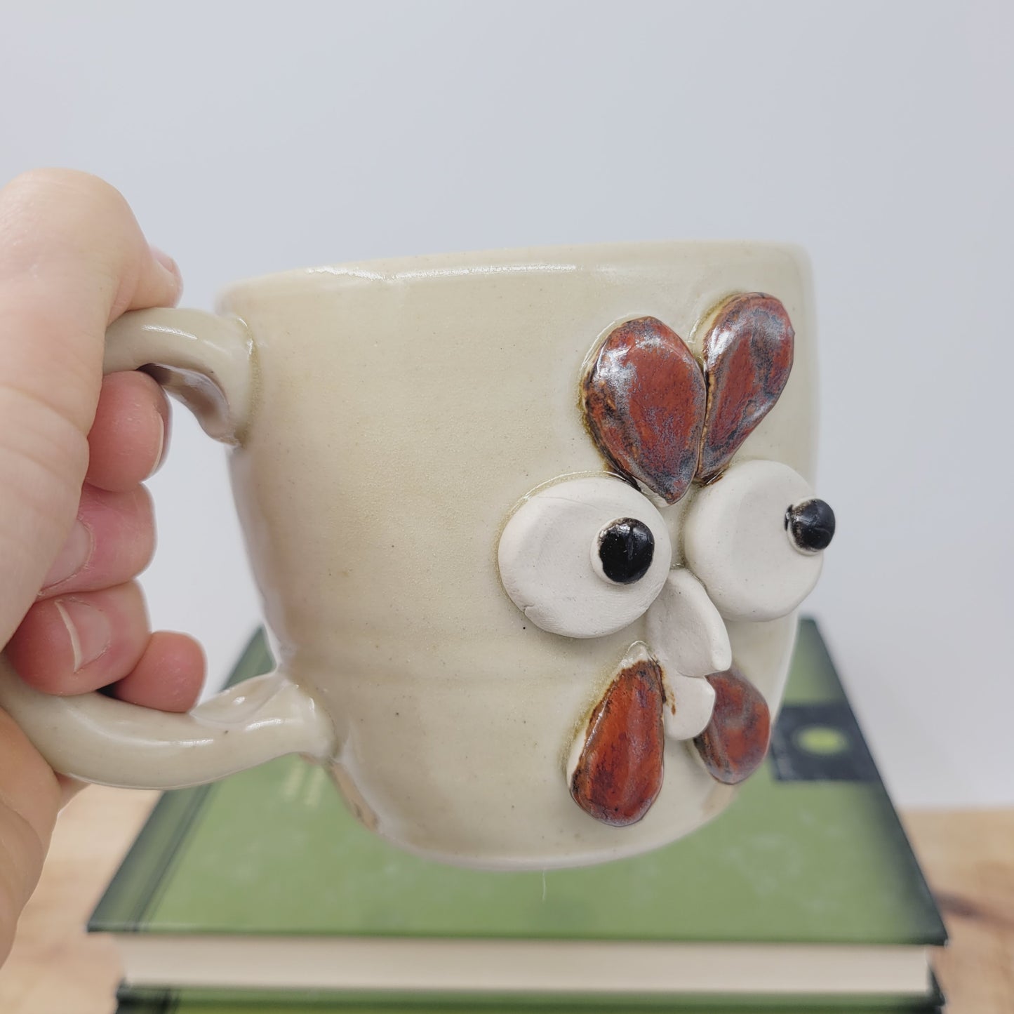 Chicken Coffee Cup | White | Funny Farm Barnyard Animal Mug | Rooster Collector Face Mug | Nelson Studio Ug Chug