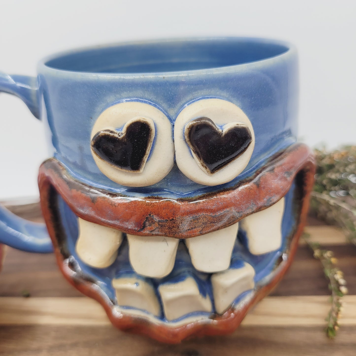 Valentine's Day Heart Eyes Blue Smiley Face Coffee Cup | 16 Ounces | Nelson Studio Ug Chug
