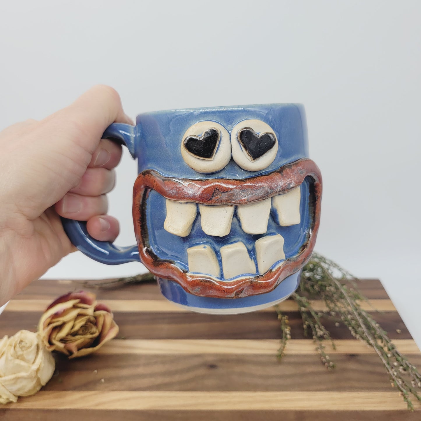 Valentine's Day Heart Eyes Blue Smiley Face Coffee Cup | 16 Ounces | Nelson Studio Ug Chug