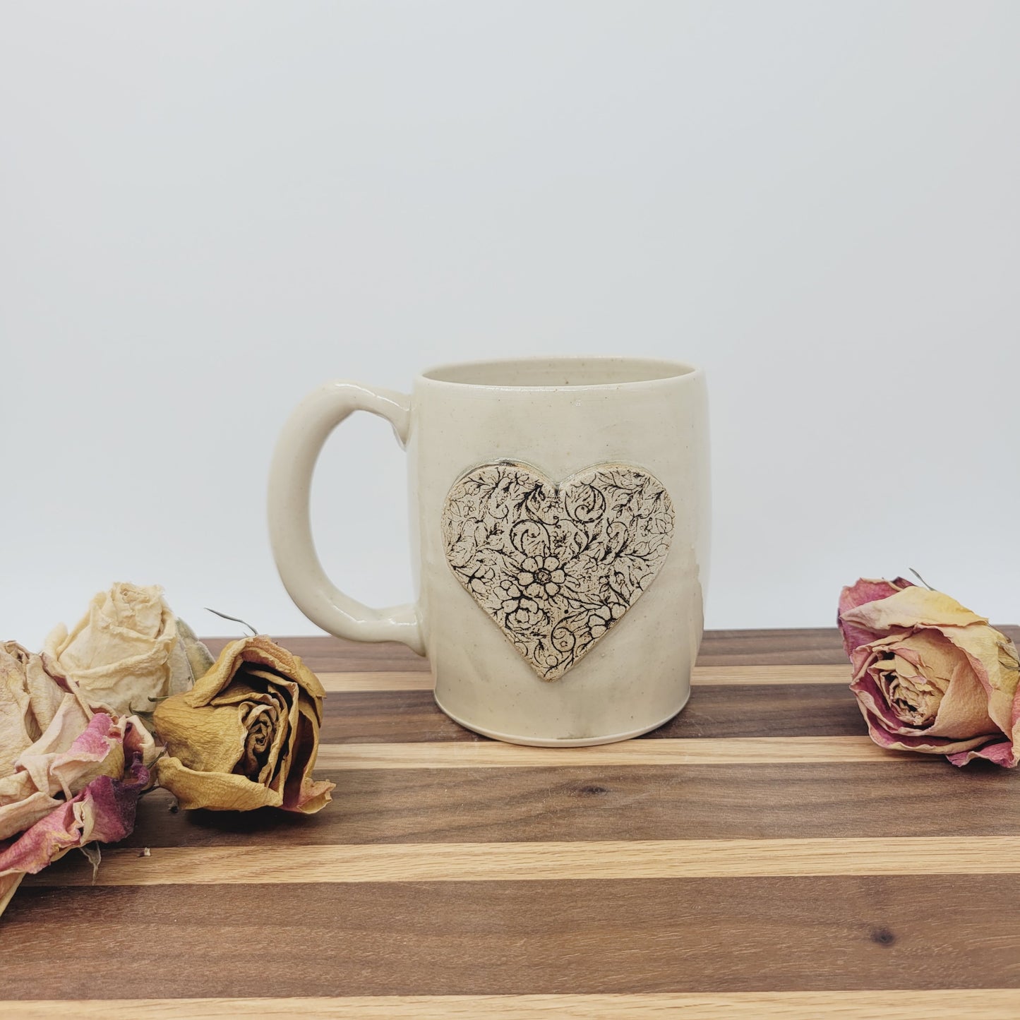 Charming Floral Heart Hot Tea Mug | Cream | Flower Pattern Coffee Cup