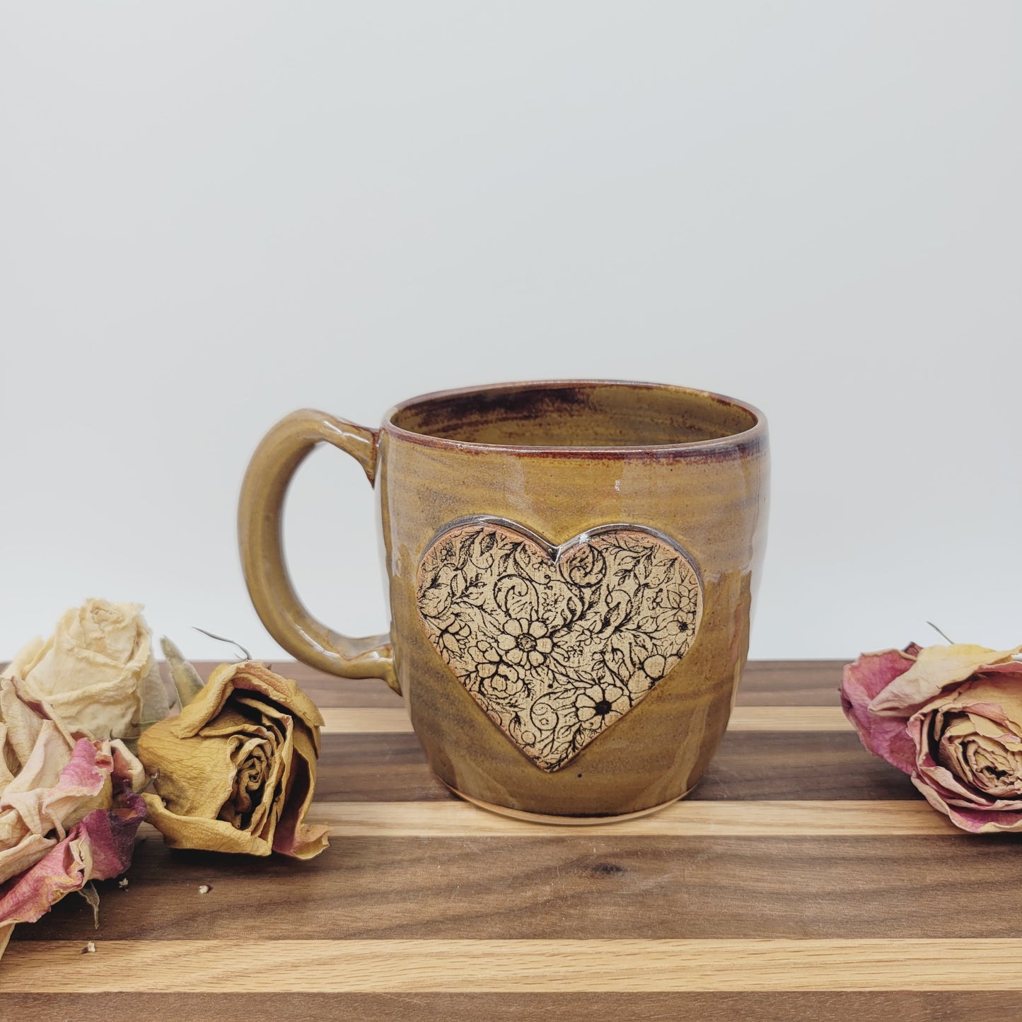 Charming Floral Heart Hot Tea Mug | Caramel | Flower Pattern Coffee Cup