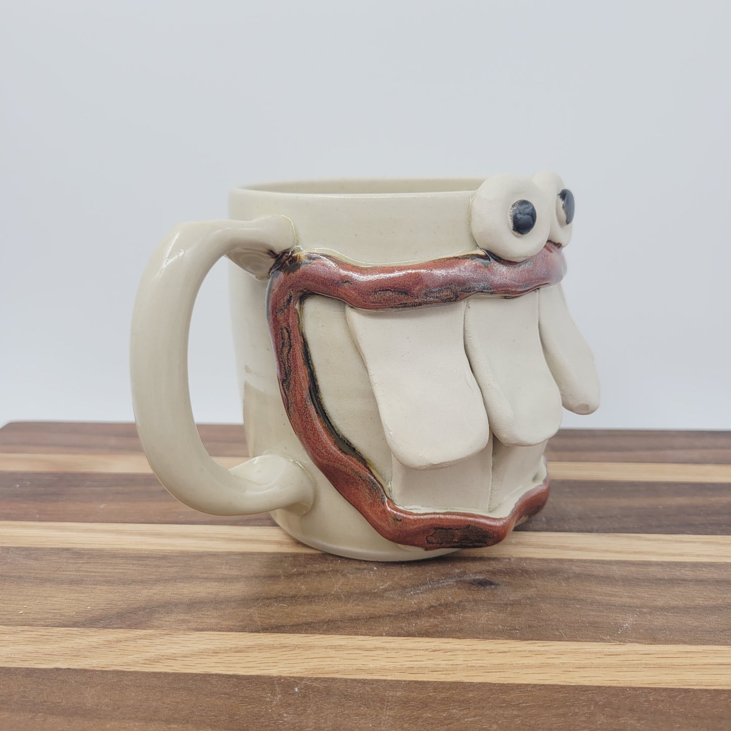 Coffee Cups. Funny Confused Face Mug. Nelson Studio UgChug. Creamy Stone White. Extra Large Big 16 Ounces