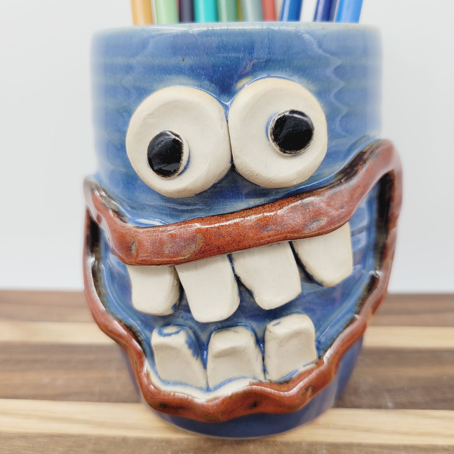 Toothbrush Holder | Pencil or Pen Cup | Desktop Organizer | Smiley Face | Blue | Gift for Dad