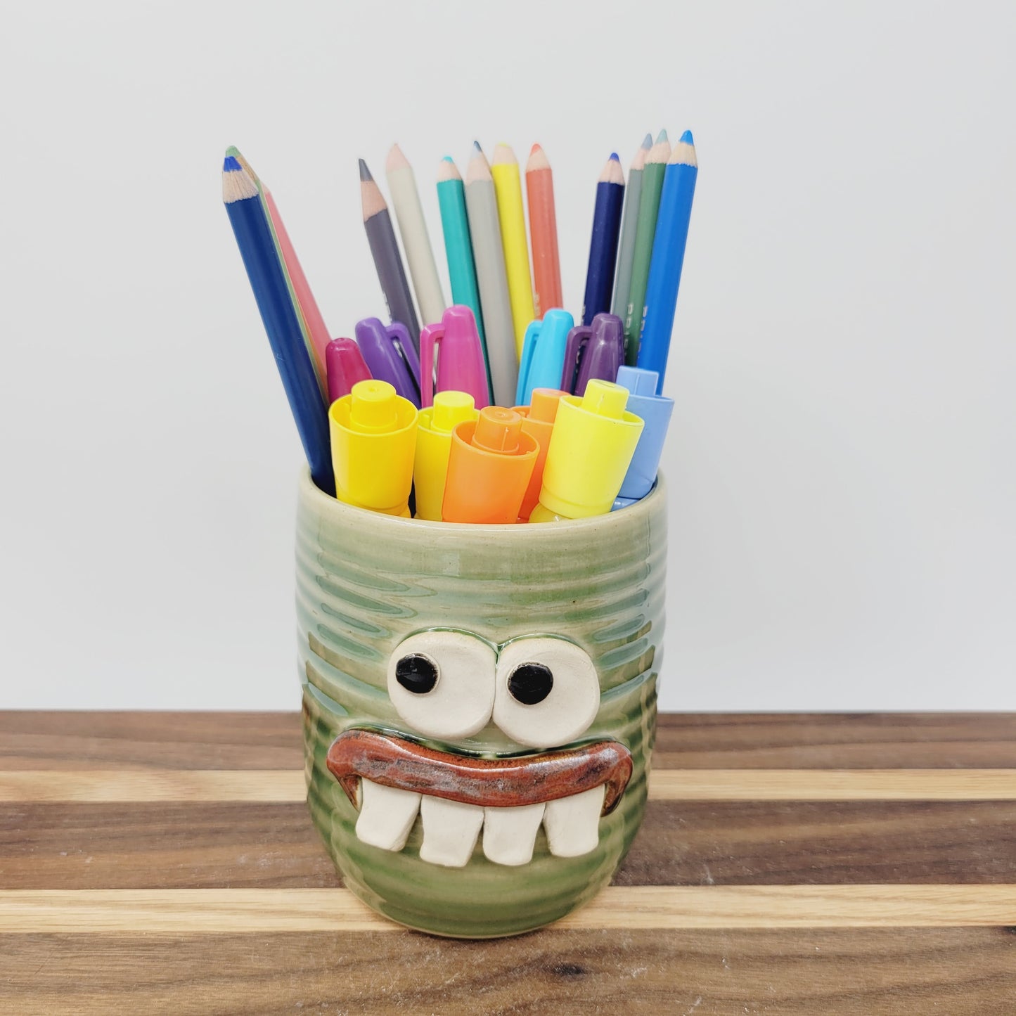 Toothbrush Holder | Pencil or Pen Cup | Desktop Organizer | Handmade Stoneware Pottery Smiley Face