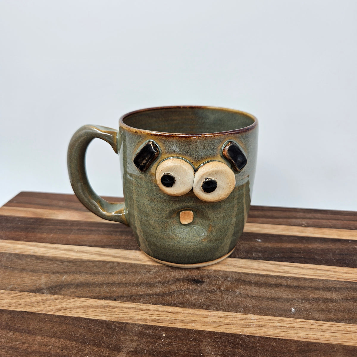 Nelson Studio Ug Chug Surprised Face Mug | Funny Coffee Cups | 16 Ounces