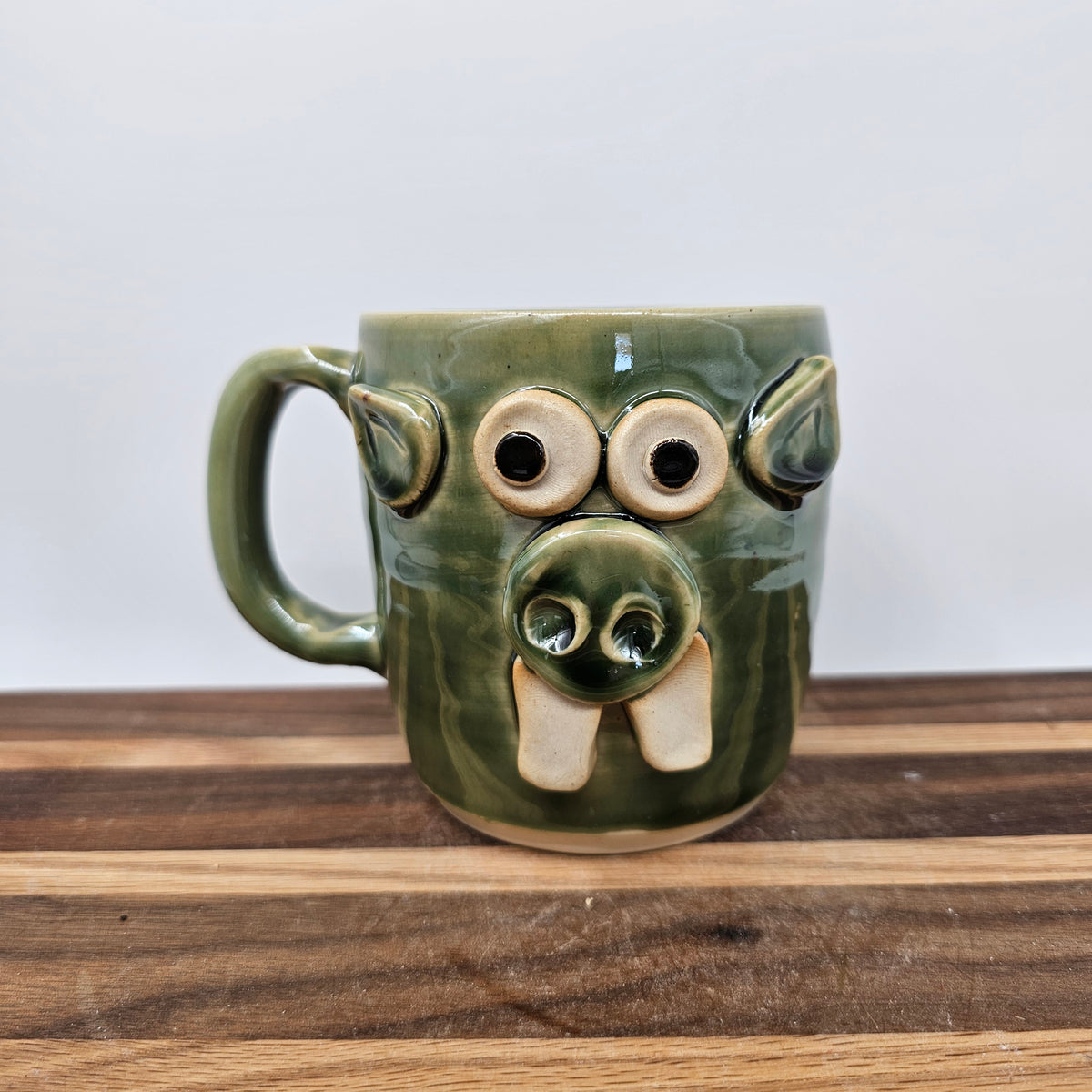 Goofy Pig Mug | Green | 16 Ounces | Pet Pig Coffee Cups | Funny Farm Animal